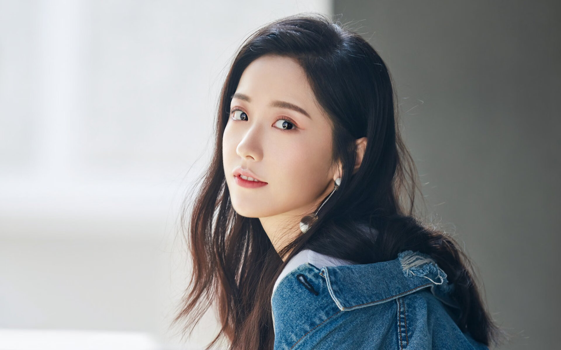 哥伦比亚马术协会推出青少年马术培训计划，培养未来骑手。，哥伦比亚马拉松